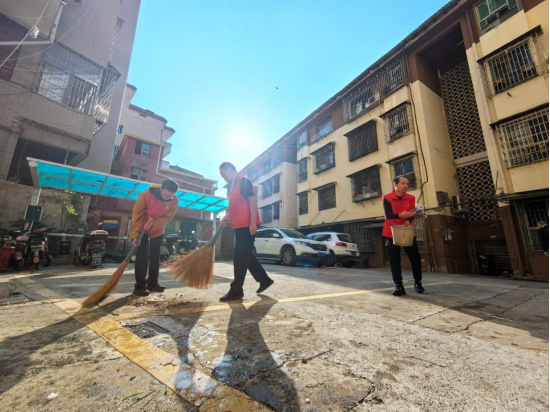 健康同行，情暖重陽(yáng)——市強(qiáng)戒所舉辦重陽(yáng)節(jié)健康咨詢(xún)服務(wù)主題活動(dòng)